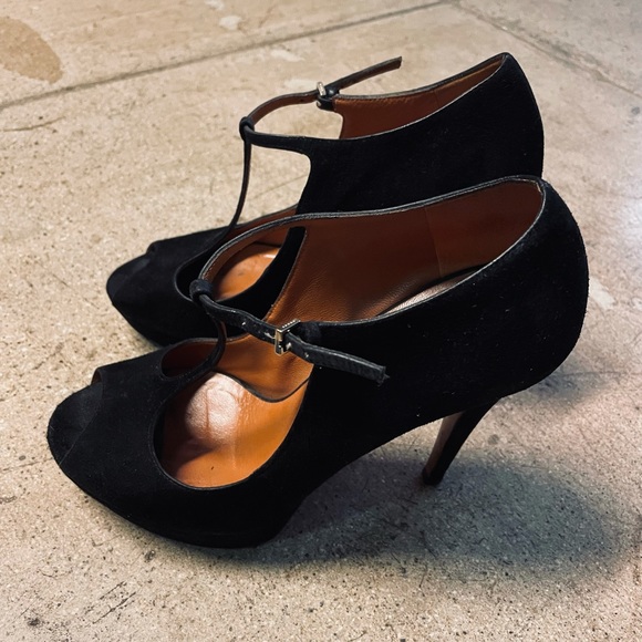 GUCCI - Picture 3 of 6